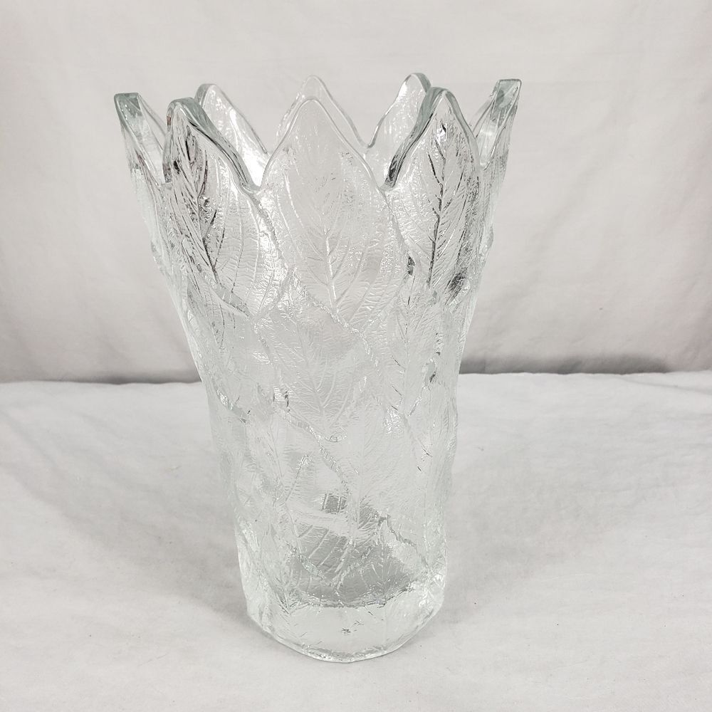 Mikasa Rain Forest 10" Crystal Vase Embossed Textured Leaf Design Thick Glass